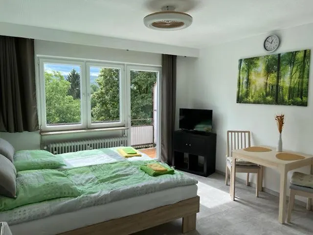 Ruhiges Und Klimatisiertes Apartment 슈투트가르트