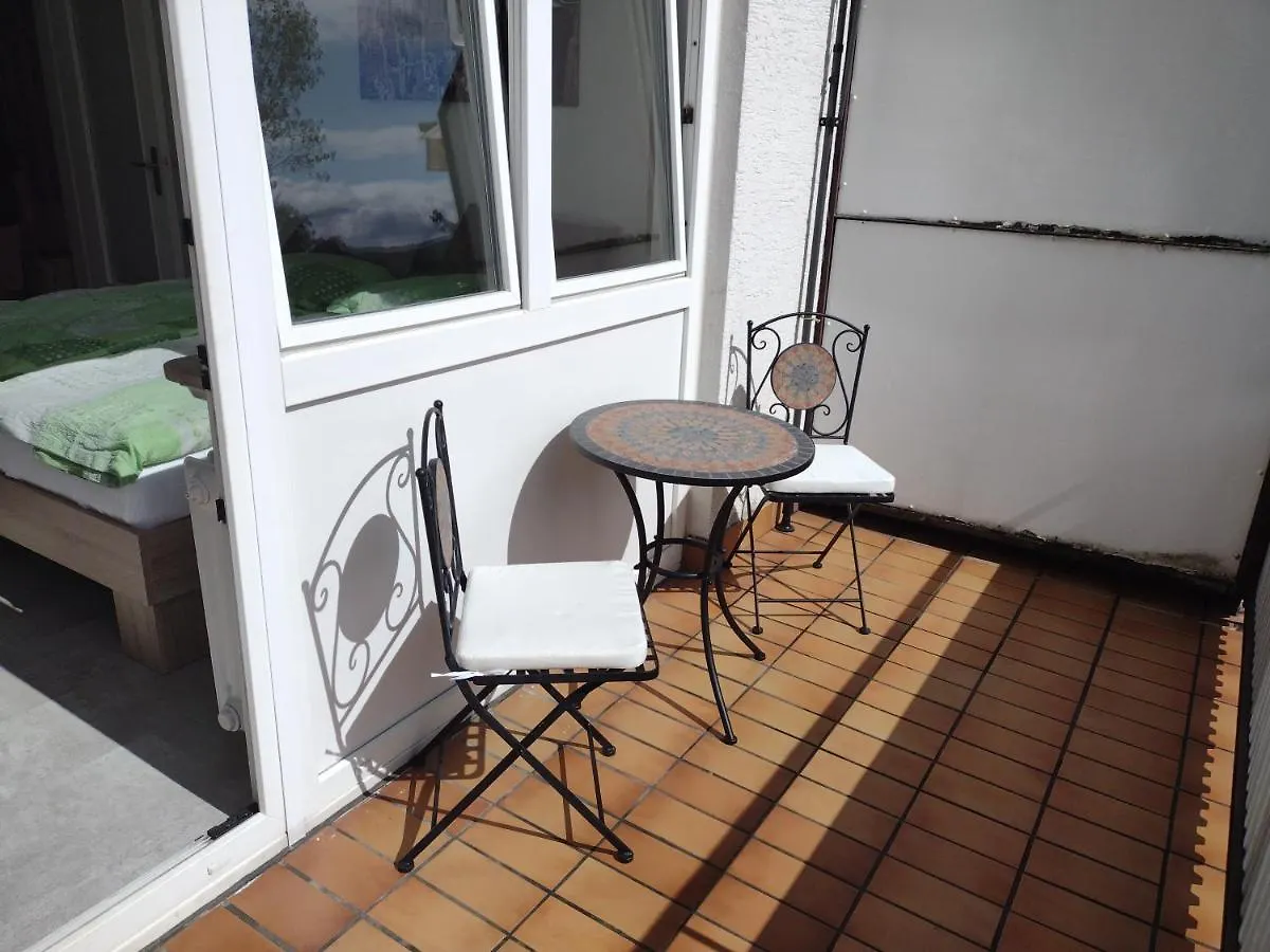Ruhiges Und Klimatisiertes Apartment 슈투트가르트